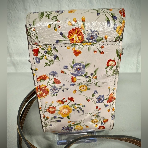 Patricia Nash Mini Meadows Rivella Phone Crossbody - Picture 3 of 12